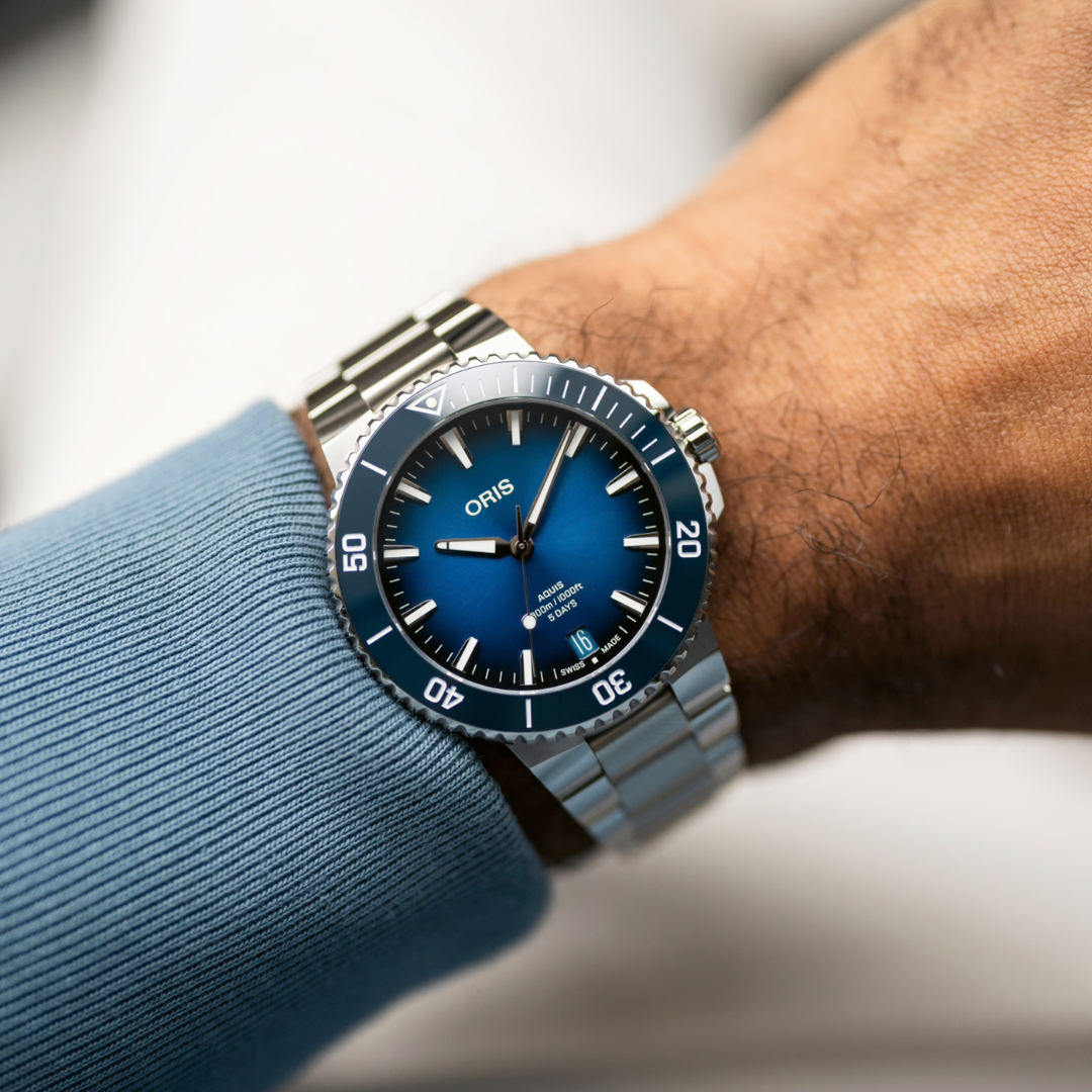 Aquis Date Calibre 400 - 43.50mm (578657)