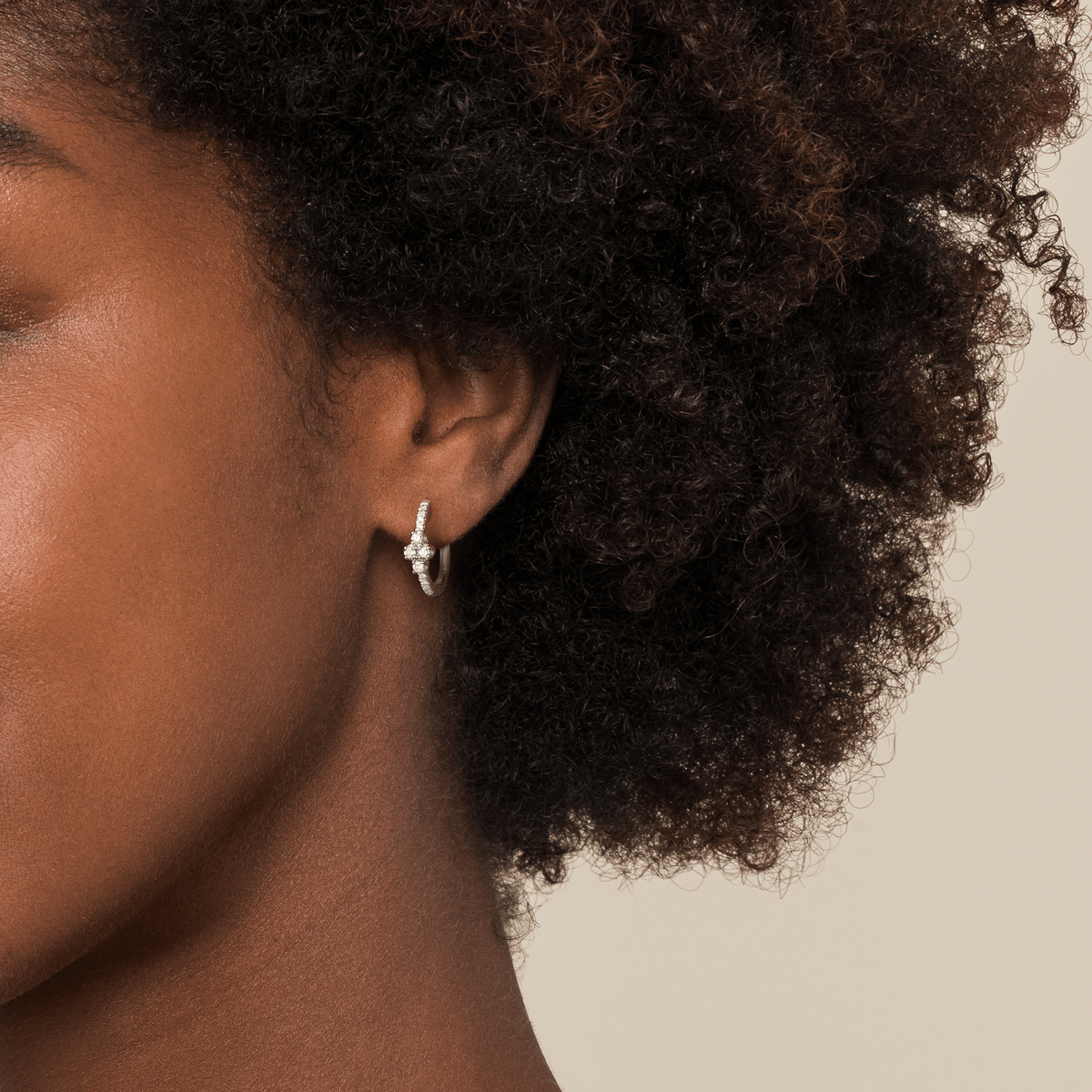 White Gold Diamond Clover Huggie Earrings (217876)