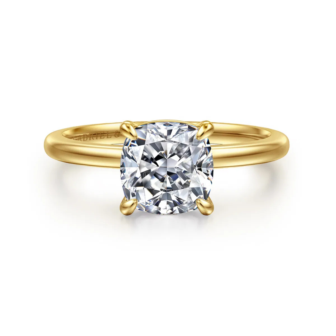 Yellow Gold Cushion Shape Solitaire Engagement Ring (156096)