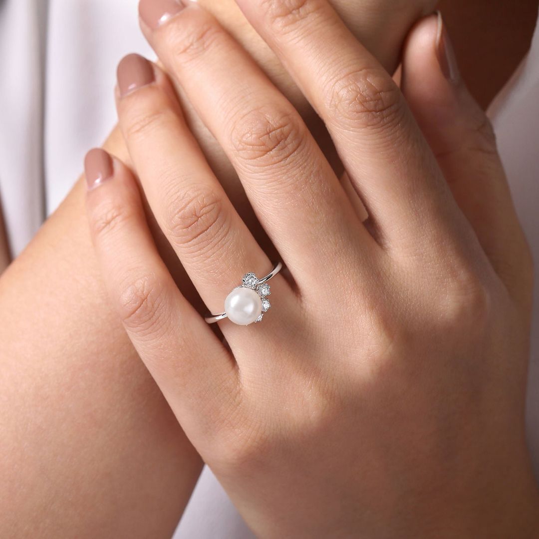 White Gold Pearl Ring with Diamond Accent (205055) – Janina's