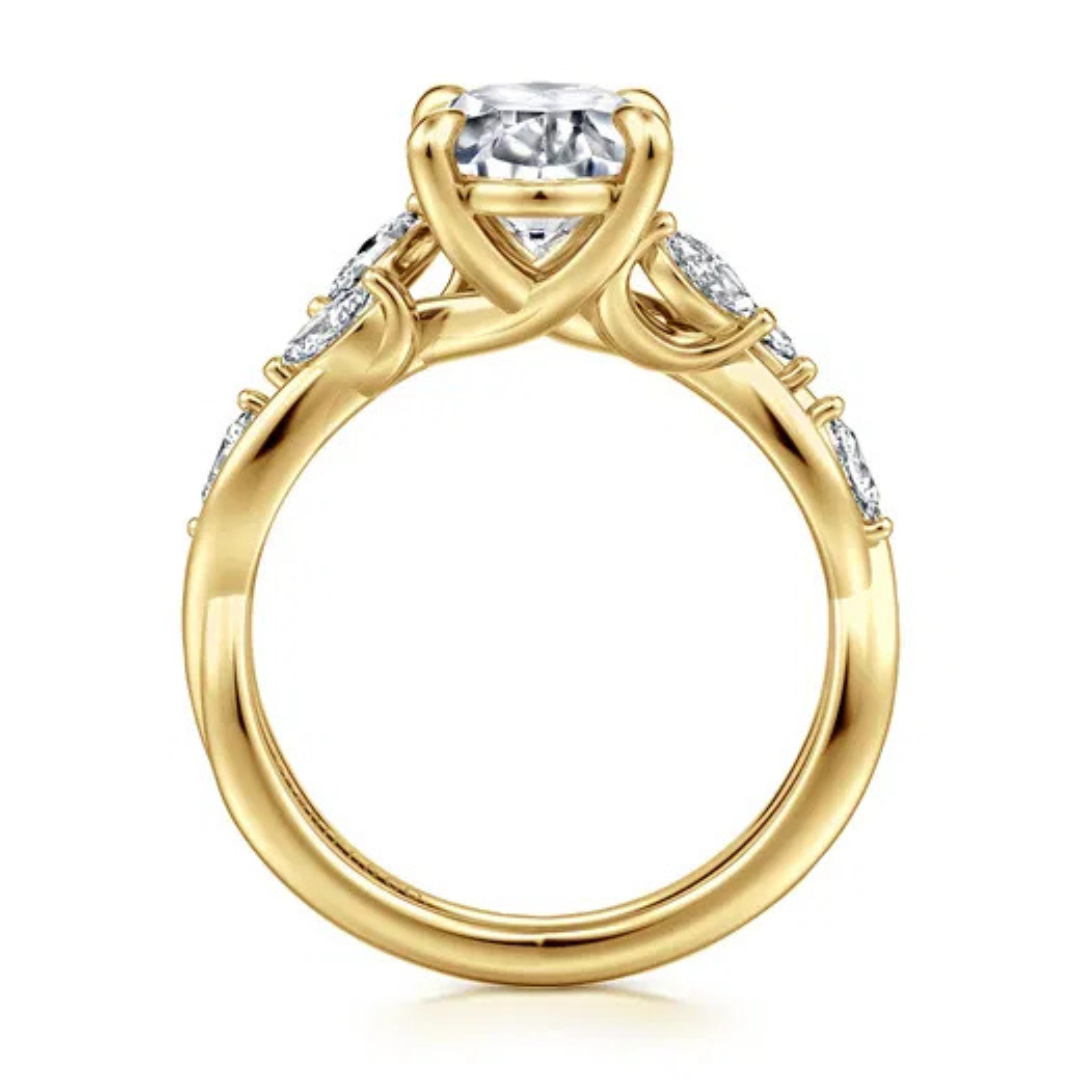 Yellow Gold Oval Diamond Engagement Ring (526105)