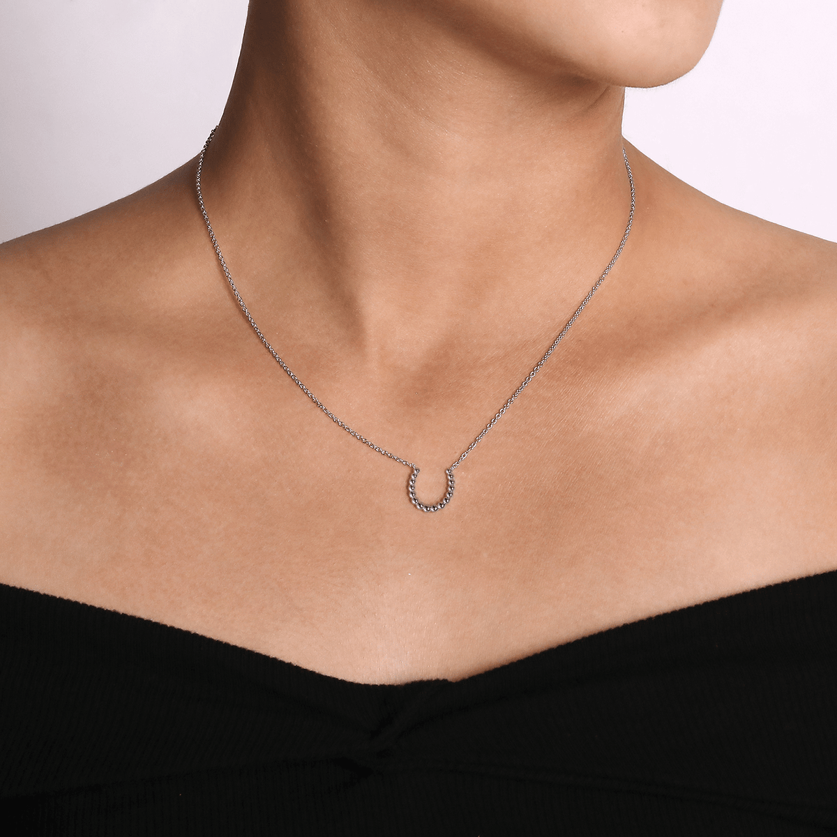 Sterling Silver Bujukan Bead Horseshoe Necklace (861043)
